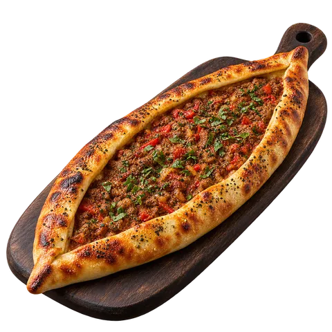 Pide : pain turc en forme de barque garni de viande hachée, sur une planche en bois