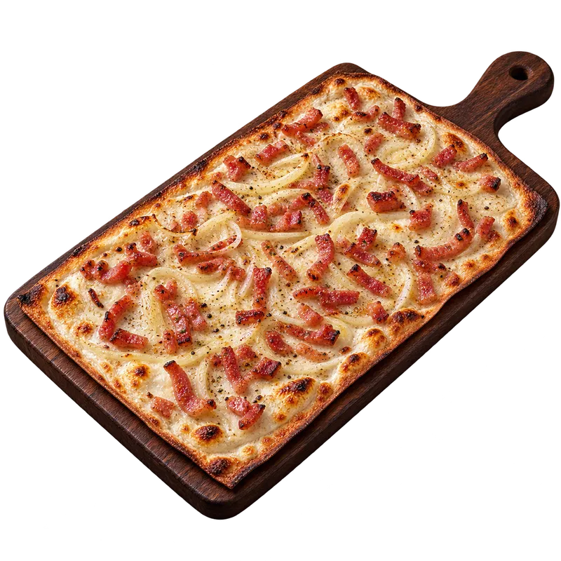Tarte flambée traditionnelle aux lardons et aux oignons